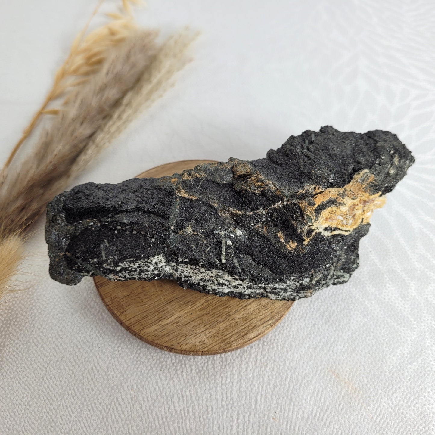 Beryll Kristalle auf Glimmerschiefer alpine Mineralien