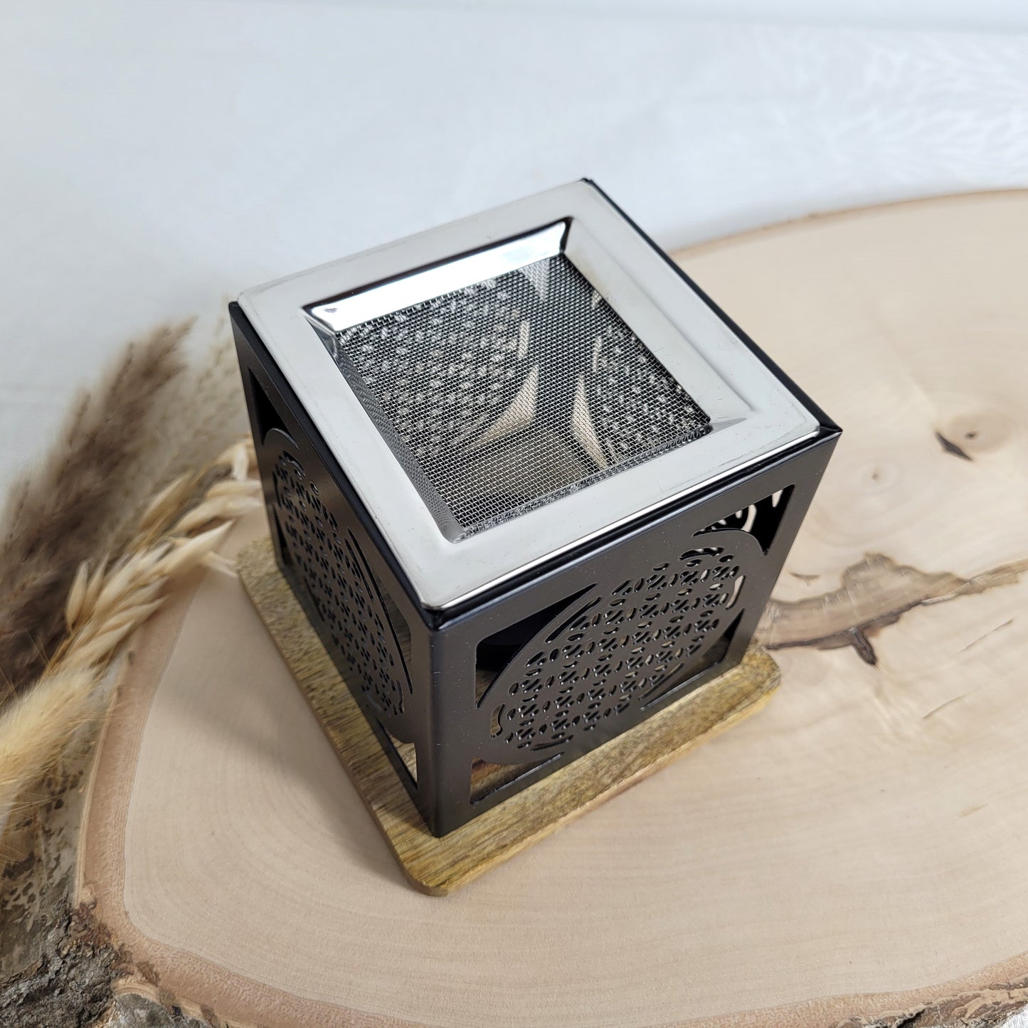 Räucherstövchen ´Blume des Lebens´ viereckig mit Holzsockel