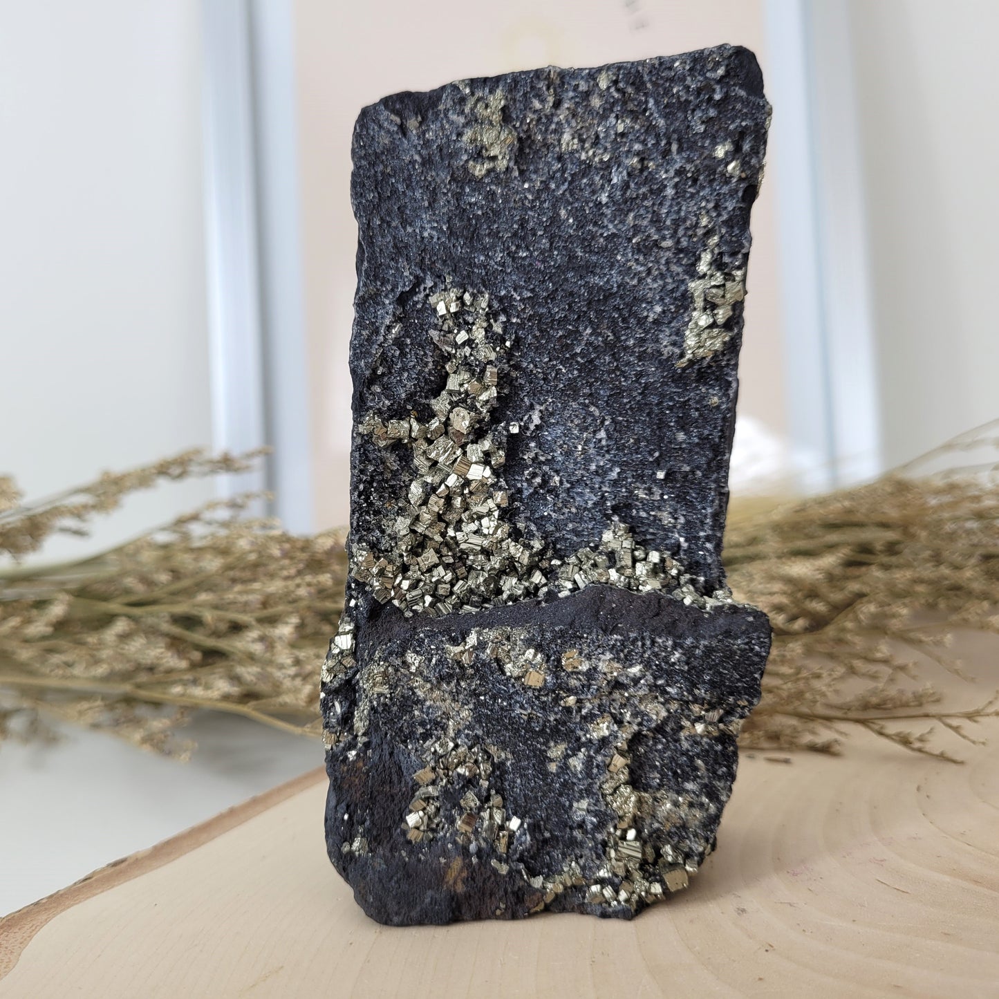 Schungit mit Pyrit Rohstein Freiform 11 x 4,8 cm