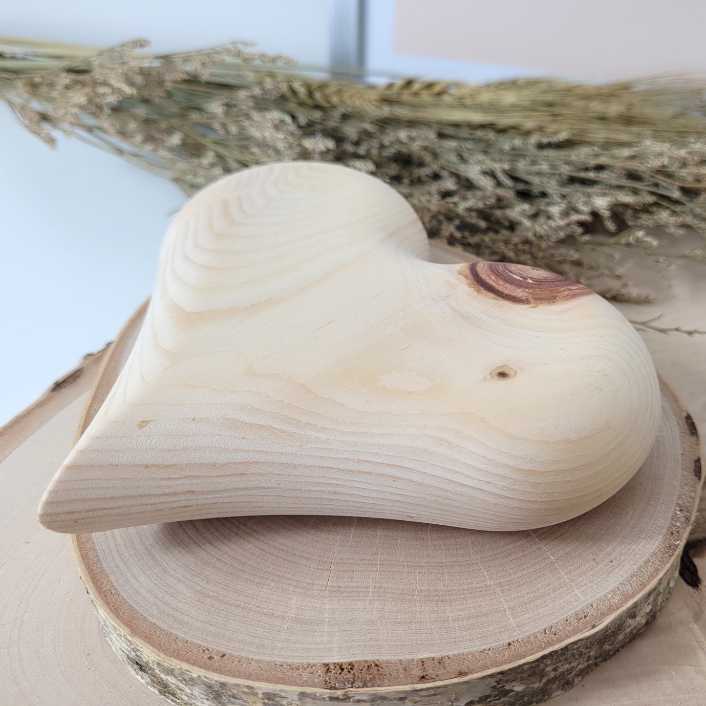 Zirbenholz Herz bauchig, Handschmeichler groß, 13 x 12 cm