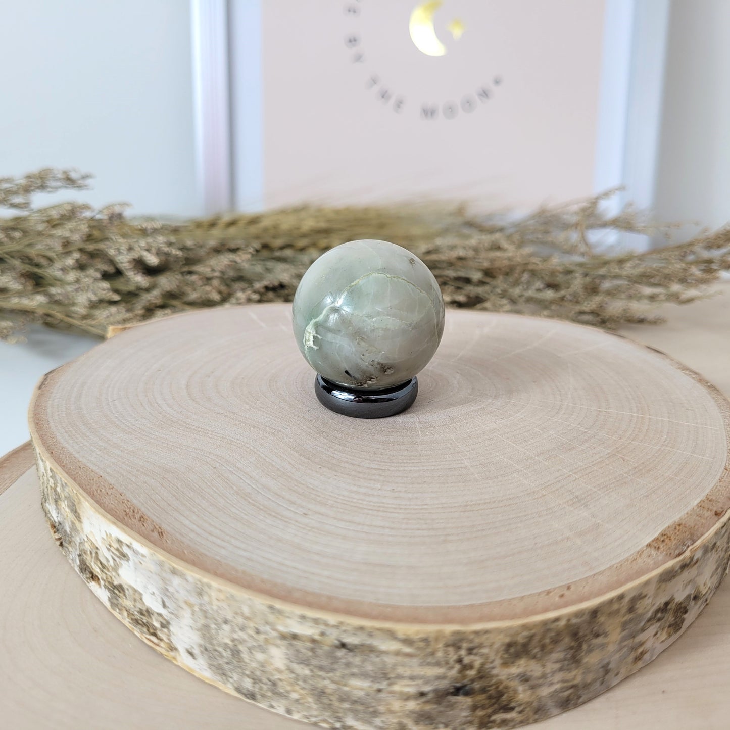 Grüner Mondstein Kugel 3,1cm Durchmesser