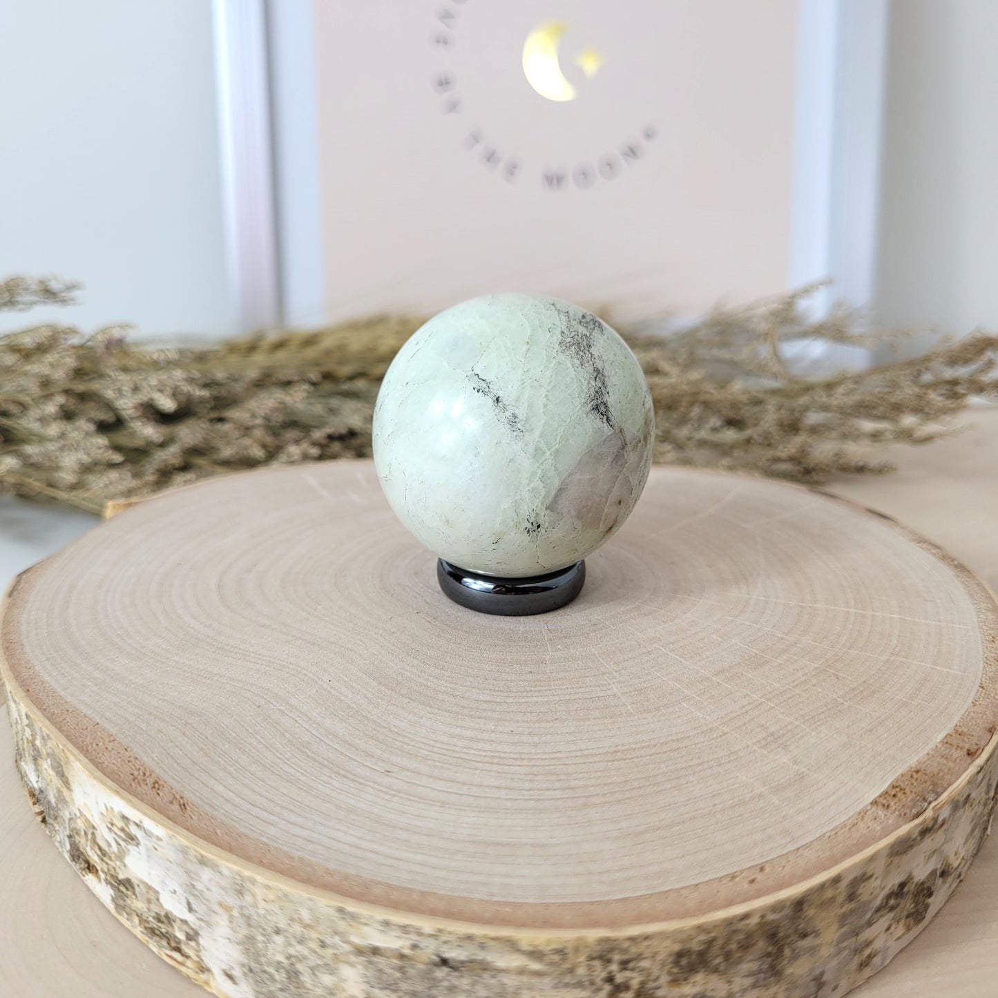 Grüner Mondstein Kugel 4,2cm Durchmesser