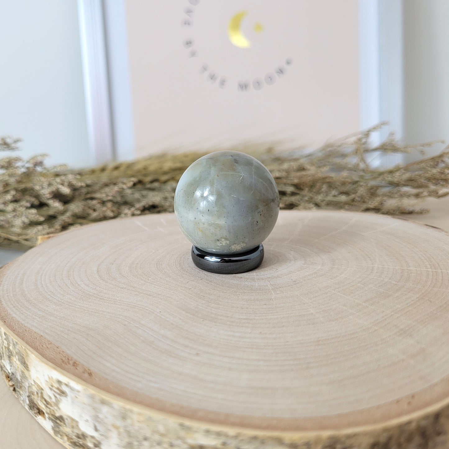 Grüner Mondstein Kugel 3,1cm Durchmesser
