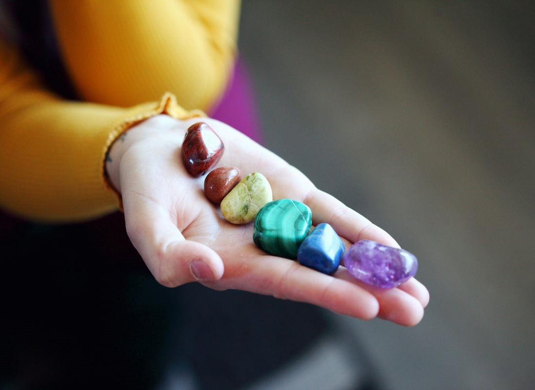 Die sieben Hauptchakren und die Kraft der Kristalle