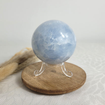 Blauer Calcit Kristallkugel