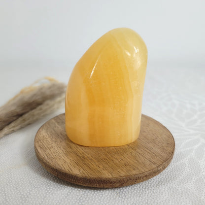 Orangencalcit Freiform