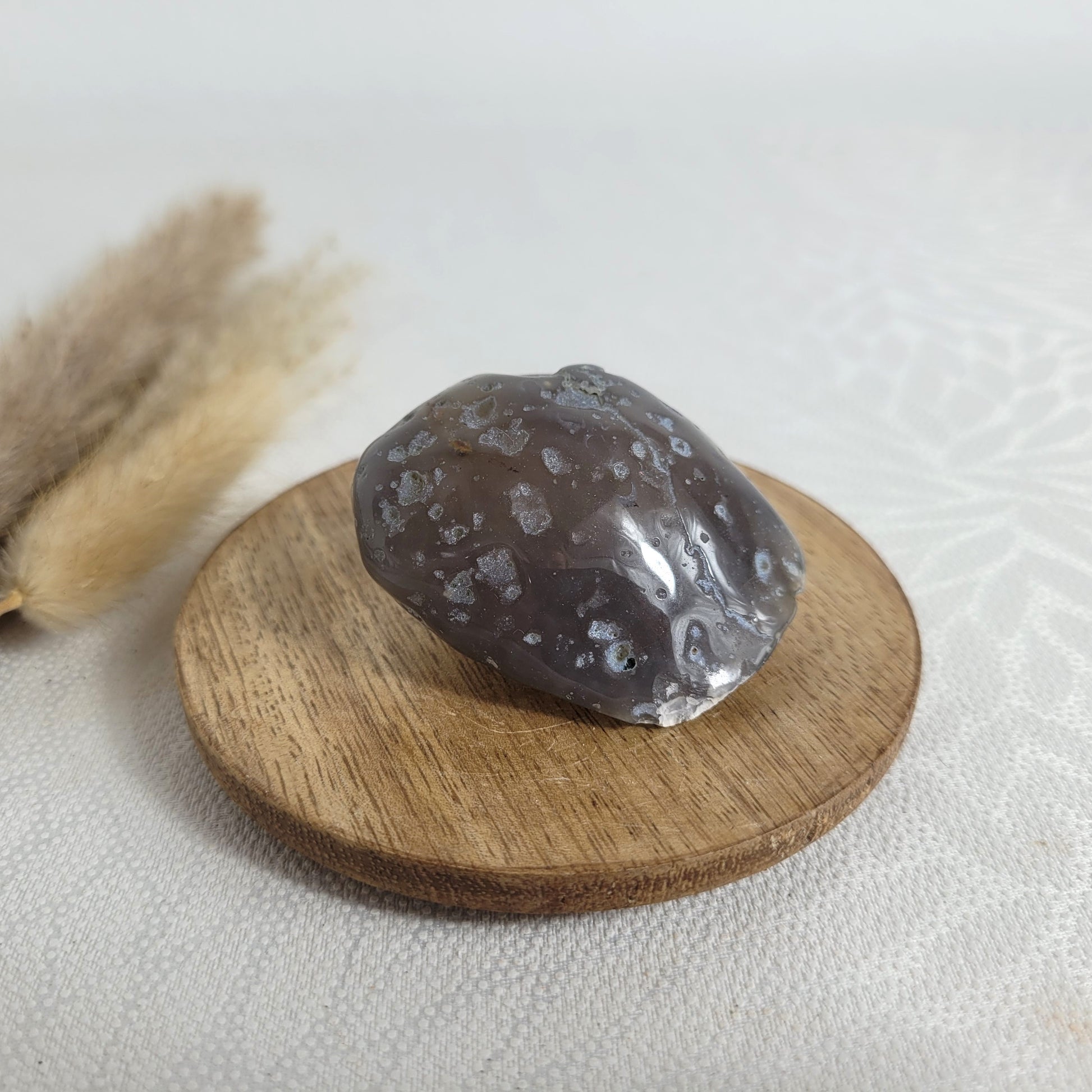 Enhydro Kristall Achat Geode