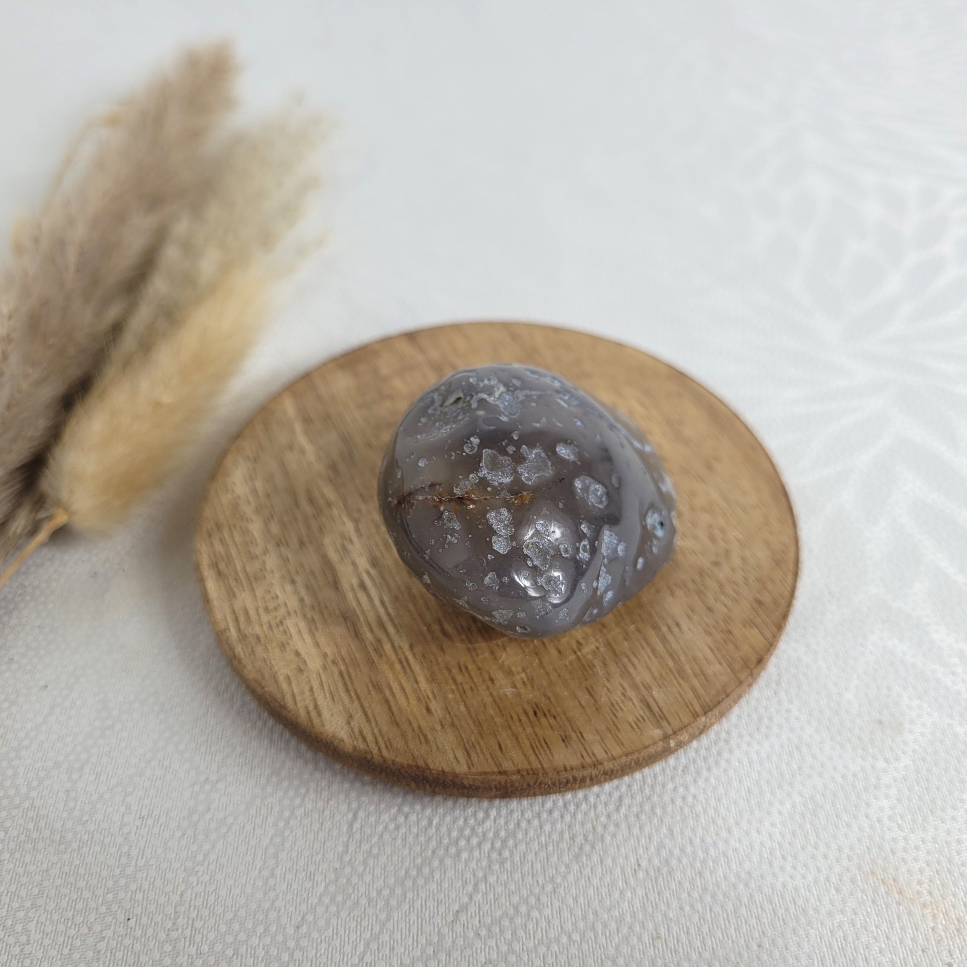 Enhydro Kristall Achat Geode