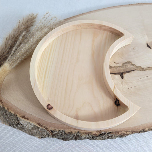 Duftende Zirbenholz Schale Halbmond 18x11cm. Holzdekoration mit Liebe gefertigt aus heimischen Hölzern