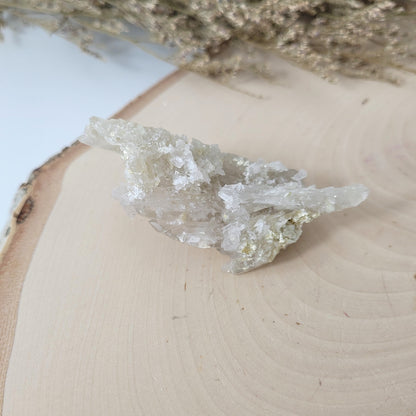 Bergkristallstufe mit Muskovit 7,4 x 3,8 cm
