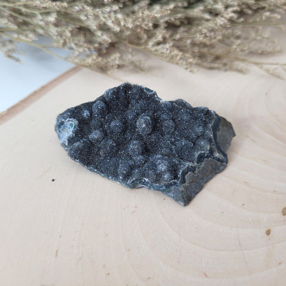 Schwarzer Amethyst Rohkristallstück 6,8 x 3,7 cm