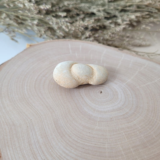 Menalit Opalknolle Schamanenstein 3,5 x 2 cm