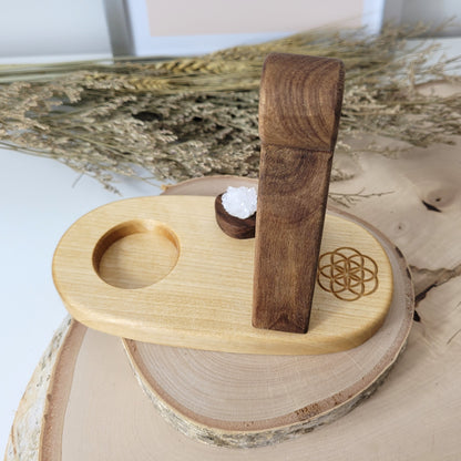 Nussholz "Engelslicht" Teelichthalter mit Samen des Lebens Gravur und Bergkristall Geode