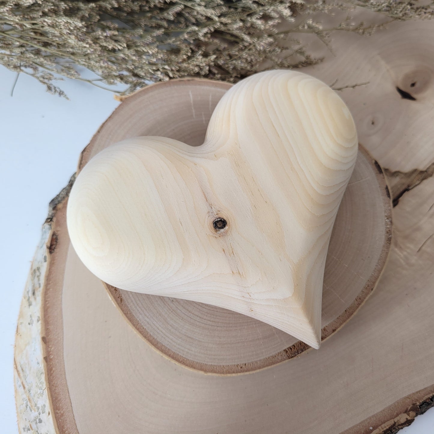 Zirbenholz Herz bauchig, Handschmeichler groß, 13 x 12 cm