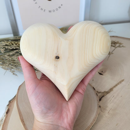 Zirbenholz Herz bauchig, Handschmeichler groß, 13 x 12 cm