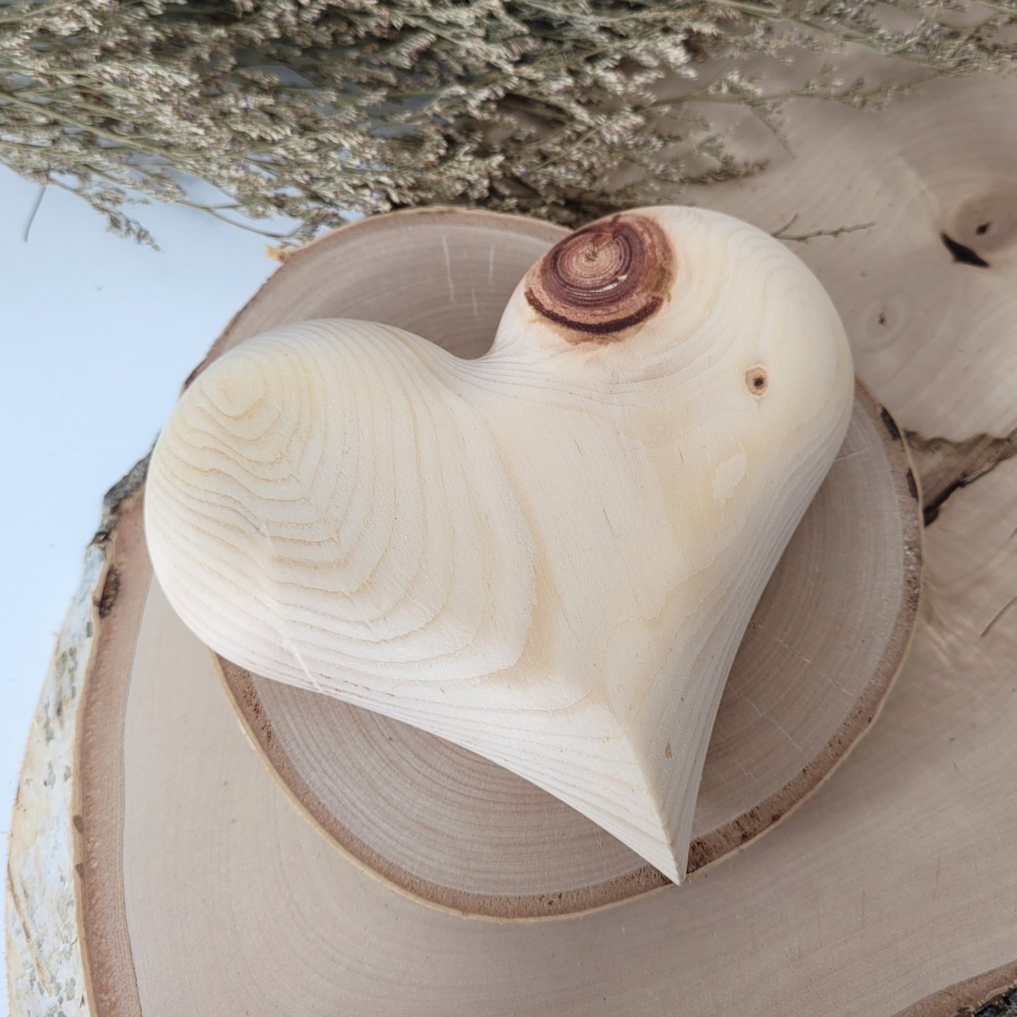 Zirbenholz Herz bauchig, Handschmeichler groß, 13 x 12 cm