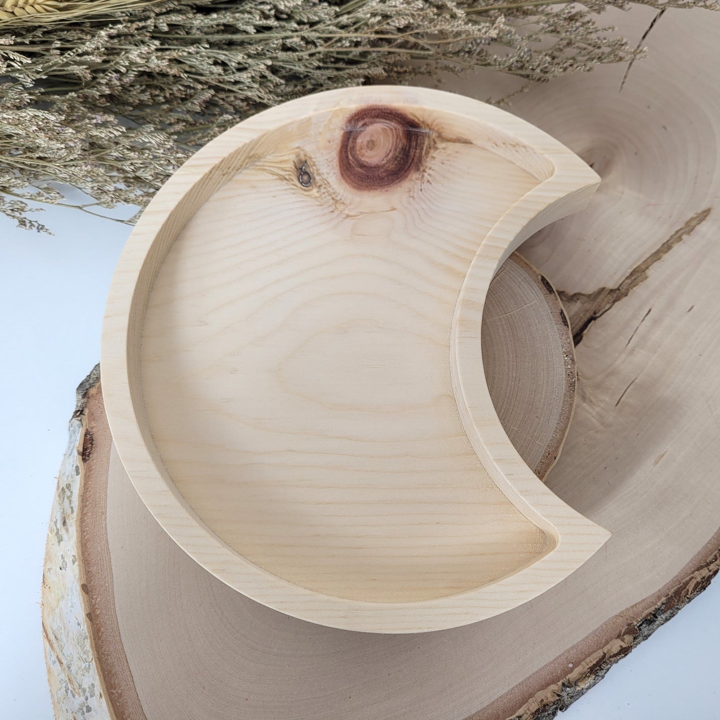 Zirbenholz Schale Halbmond 17,5 x 11,5 cm