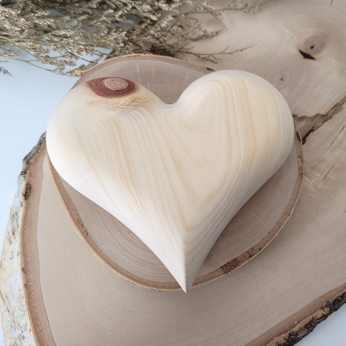 Zirbenholz Herz bauchig, Handschmeichler groß, 13 x 12 cm