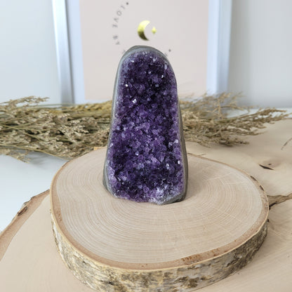 Amethyst Kristalldruse 9,6 x 6cm, 392g