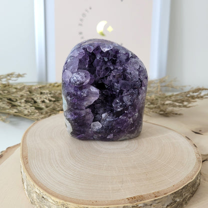 Amethyst Kristalldruse 8,6 x 7cm, 547g