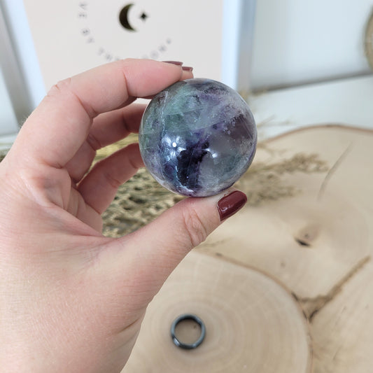 Fluorit Kugel 4,4 cm Durchmesser, 149g