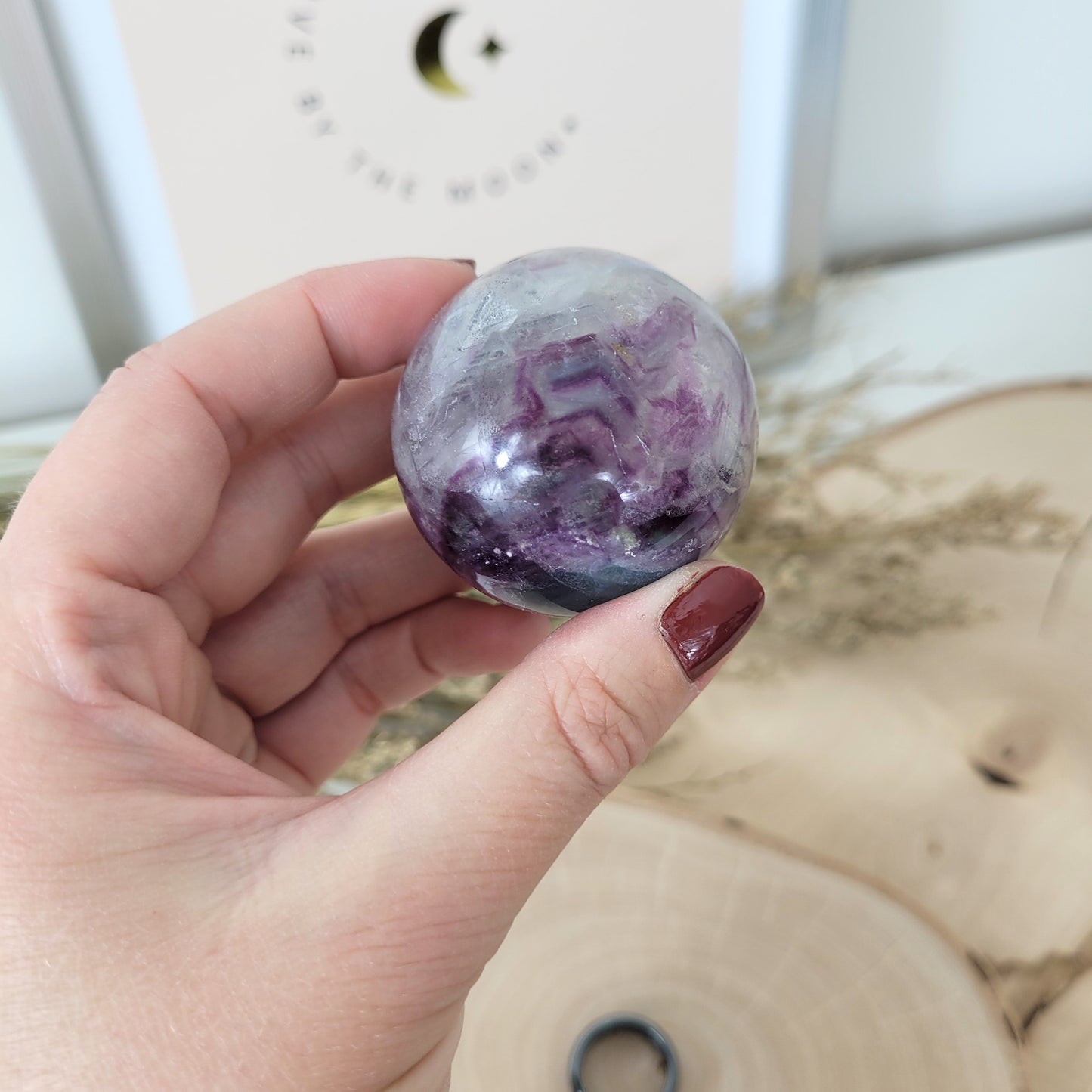 Fluorit Kugel 4,3 cm Durchmesser, 145g sehr klare Kristallstruktur mit Phantomen