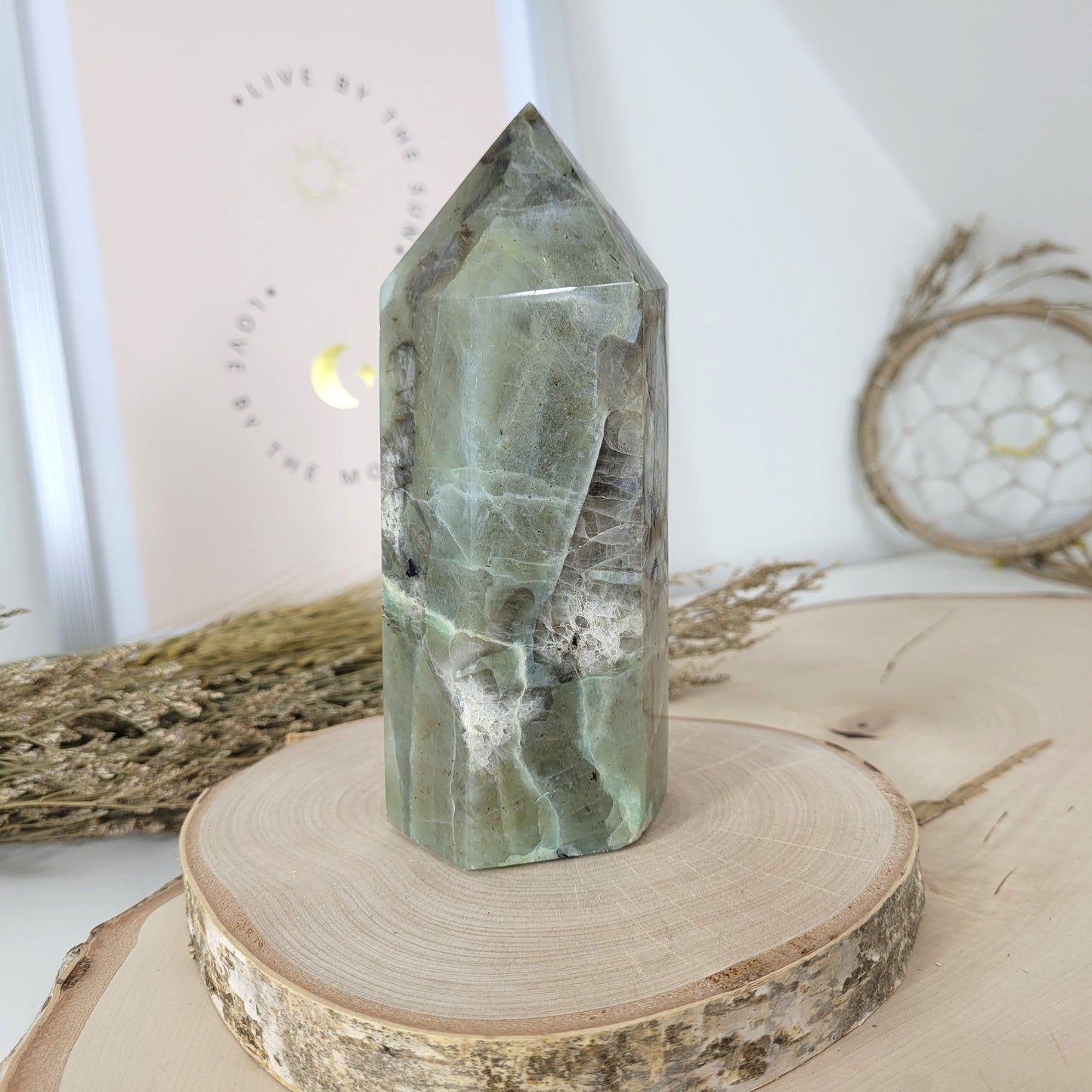 Grüner Mondstein Turm 14,4 x 5,9 cm