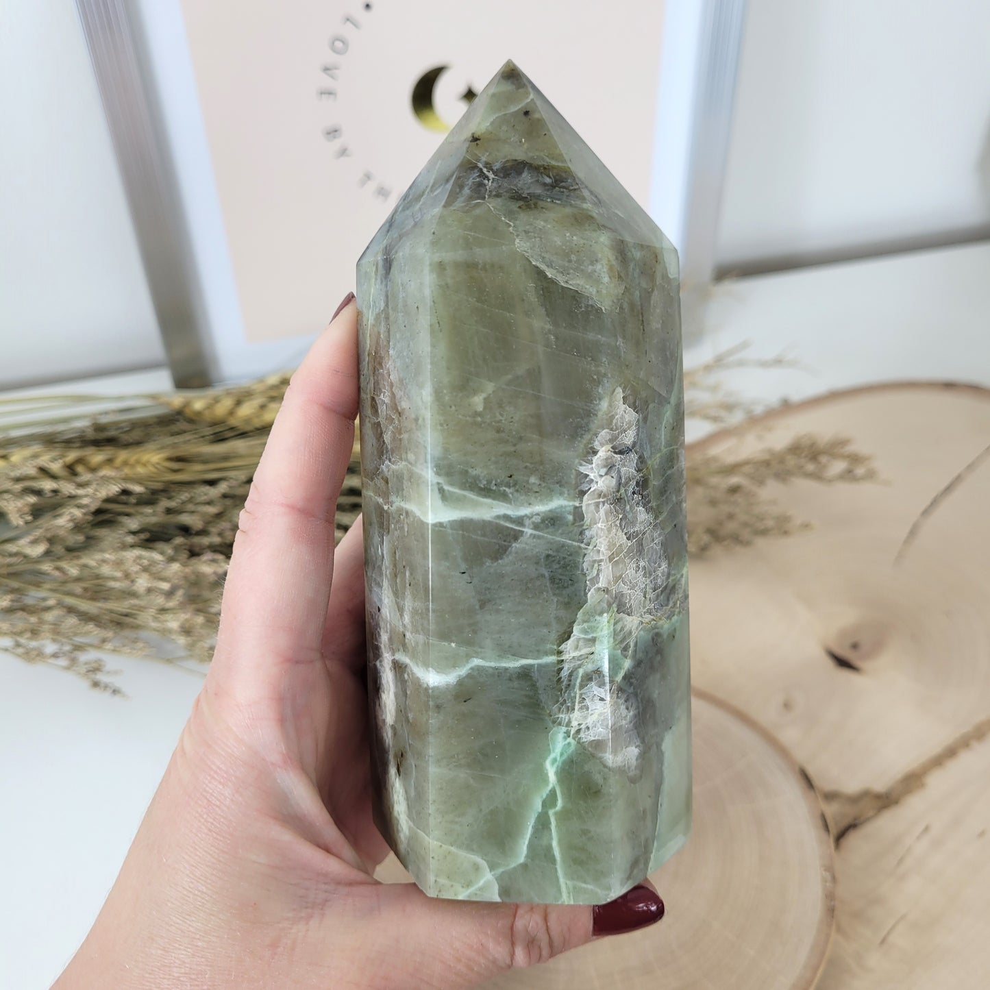 Grüner Mondstein Turm 14,4 x 5,9 cm