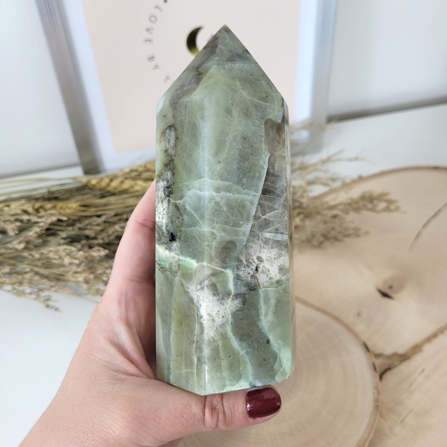 Grüner Mondstein Turm 14,4 x 5,9 cm