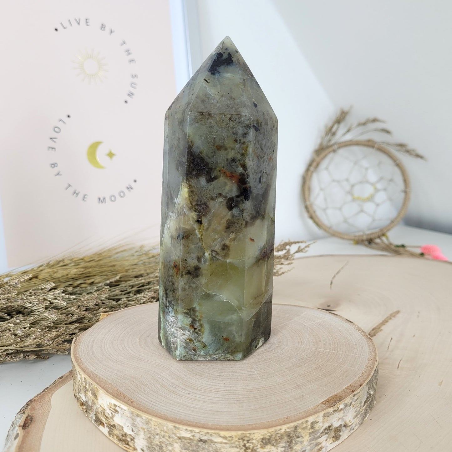 Grüner Mondstein Turm 15,1 x 5,9 cm