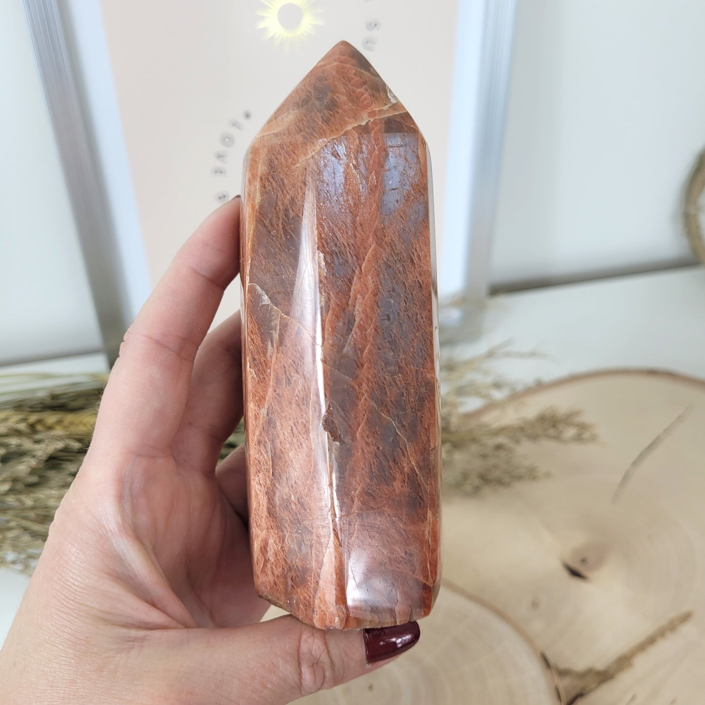 Aprikosenmondstein Turm 12,7 x 4,9 cm B-Ware