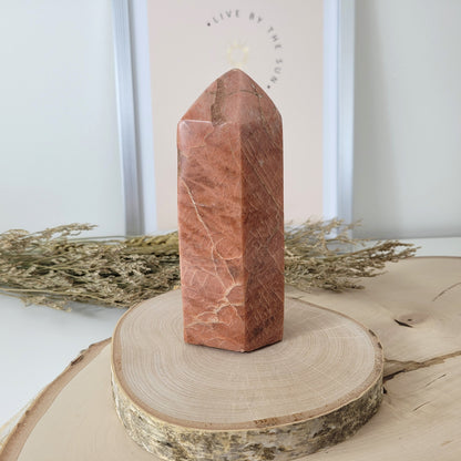 Aprikosenmondstein Turm 14,3 x 6,2 cm B-Ware