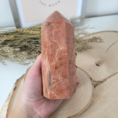 Aprikosenmondstein Turm 14,3 x 6,2 cm B-Ware