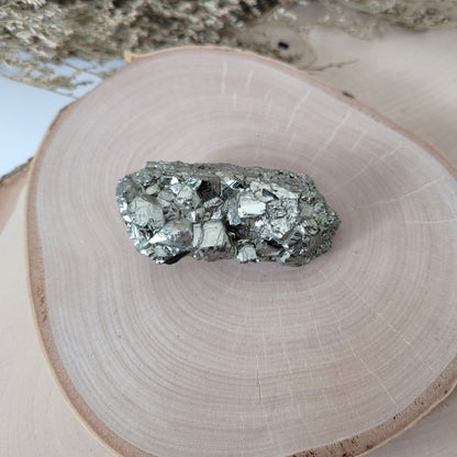 Pyrit Kristallstufe 6,5 x 3,3 cm