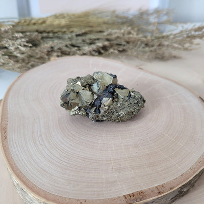 Pyrit Kristallstufe 5,6 x 3,6 cm