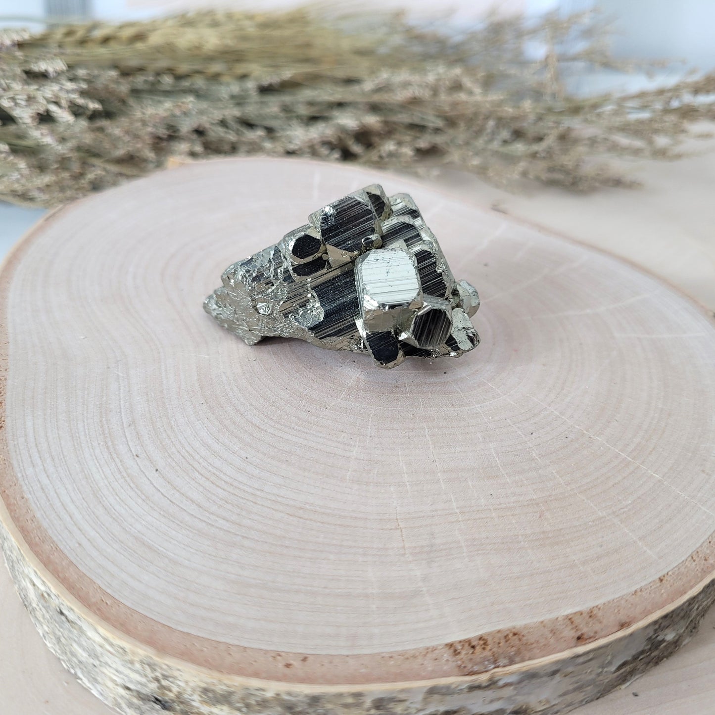 Pyrit Kristallstufe 5,1 x 3 cm