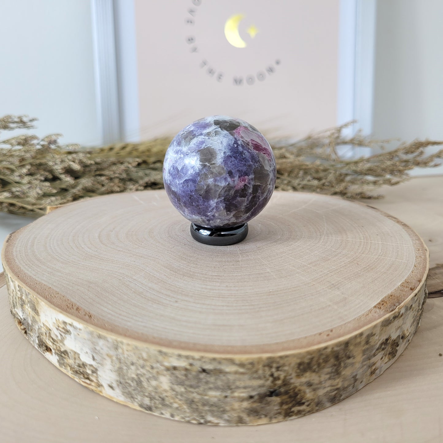 Pinker Turmalin in Lepidolith und Feldspat Unicorn Stone Kugel 4cm Durchmesser