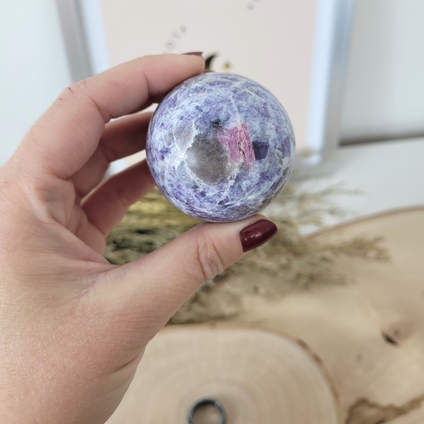 Pinker Turmalin in Lepidolith und Feldspat Unicorn Stone Kugel 4,9cm Durchmesser