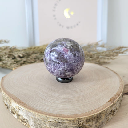 Pinker Turmalin in Lepidolith und Feldspat Unicorn Stone Kugel 4,7cm Durchmesser