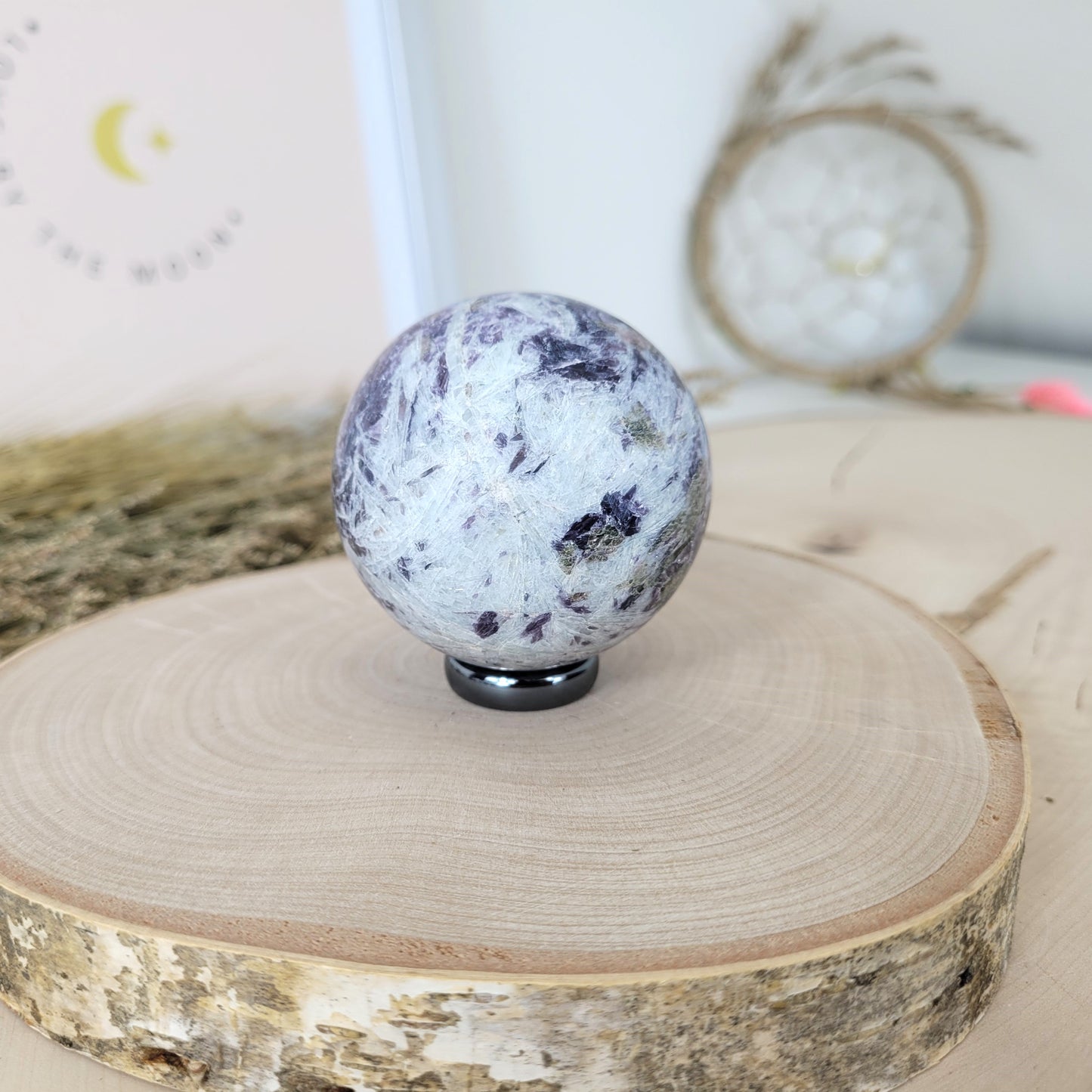 Pinker Turmalin in Lepidolith und Feldspat Unicorn Stone Kugel 5,2cm Durchmesser