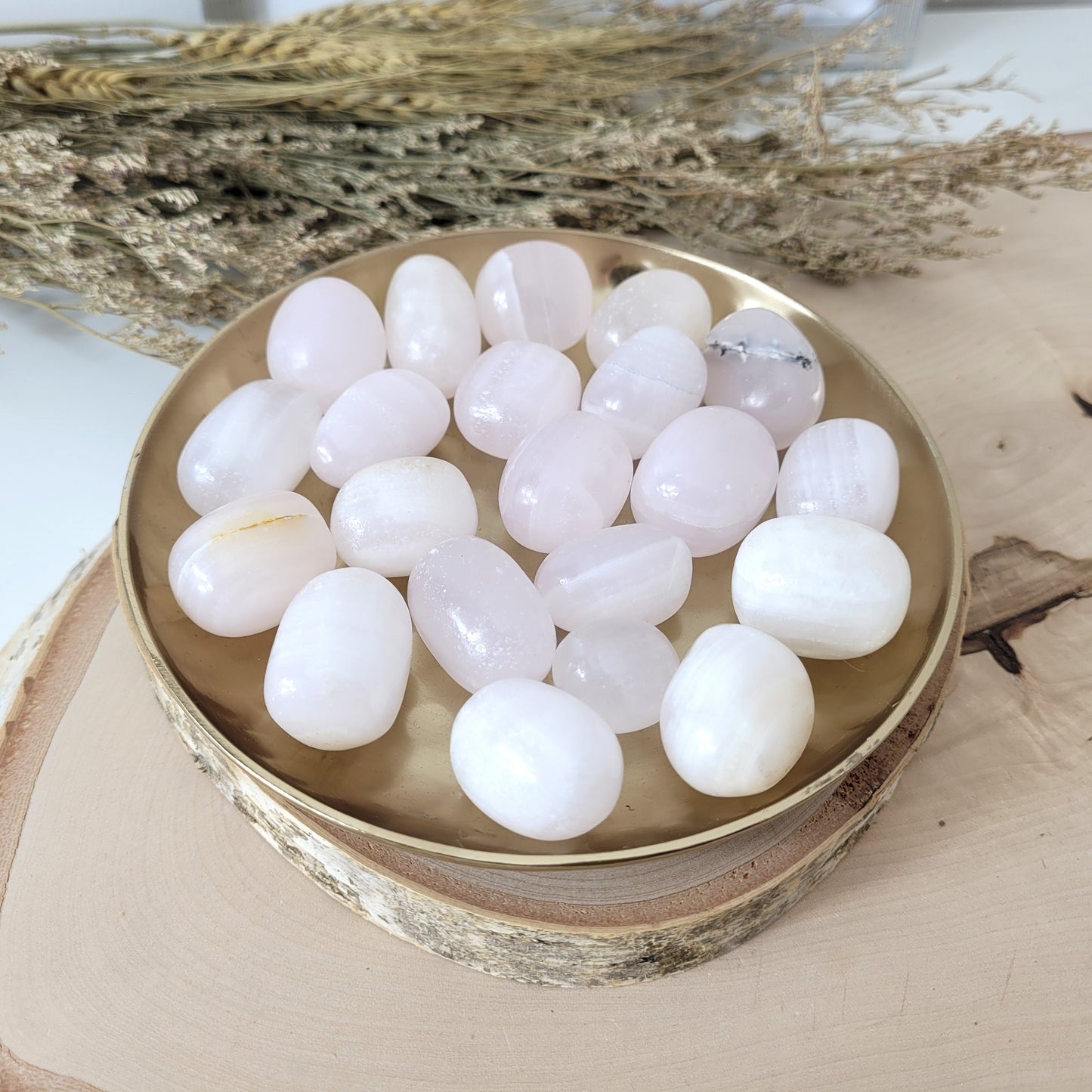 Mangano Calcit UV reaktiv Trommelstein