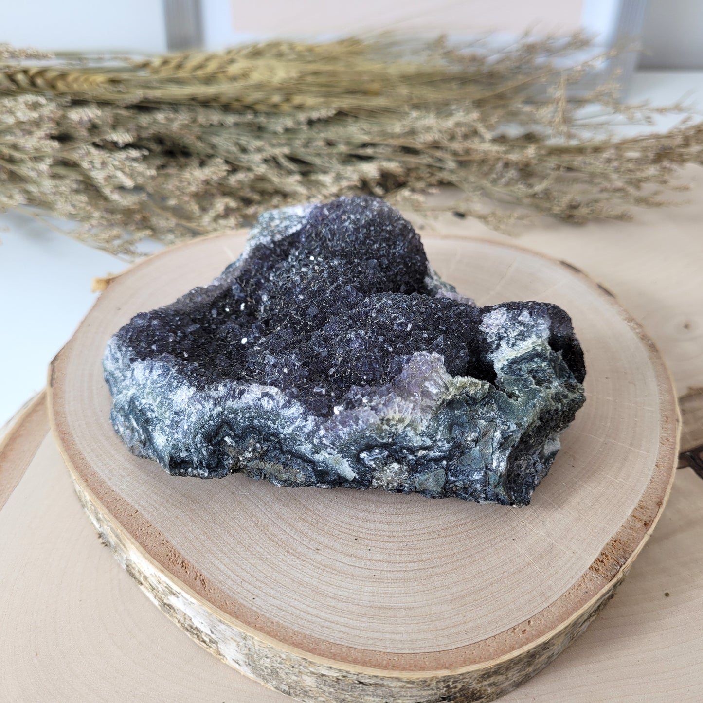 Schwarzer Amethyst 10,9 x 7,2 cm, 268g