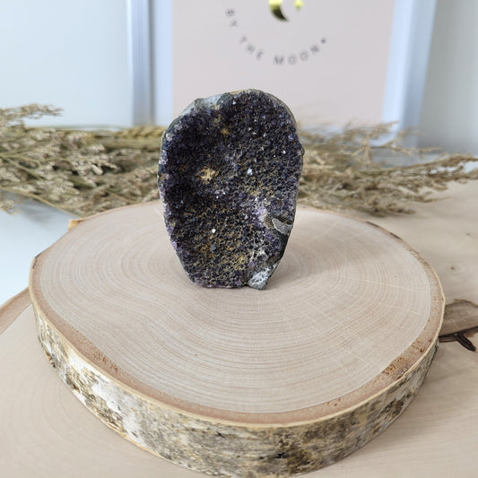 Schwarzer Amethyst 6,7 x 4,7 cm