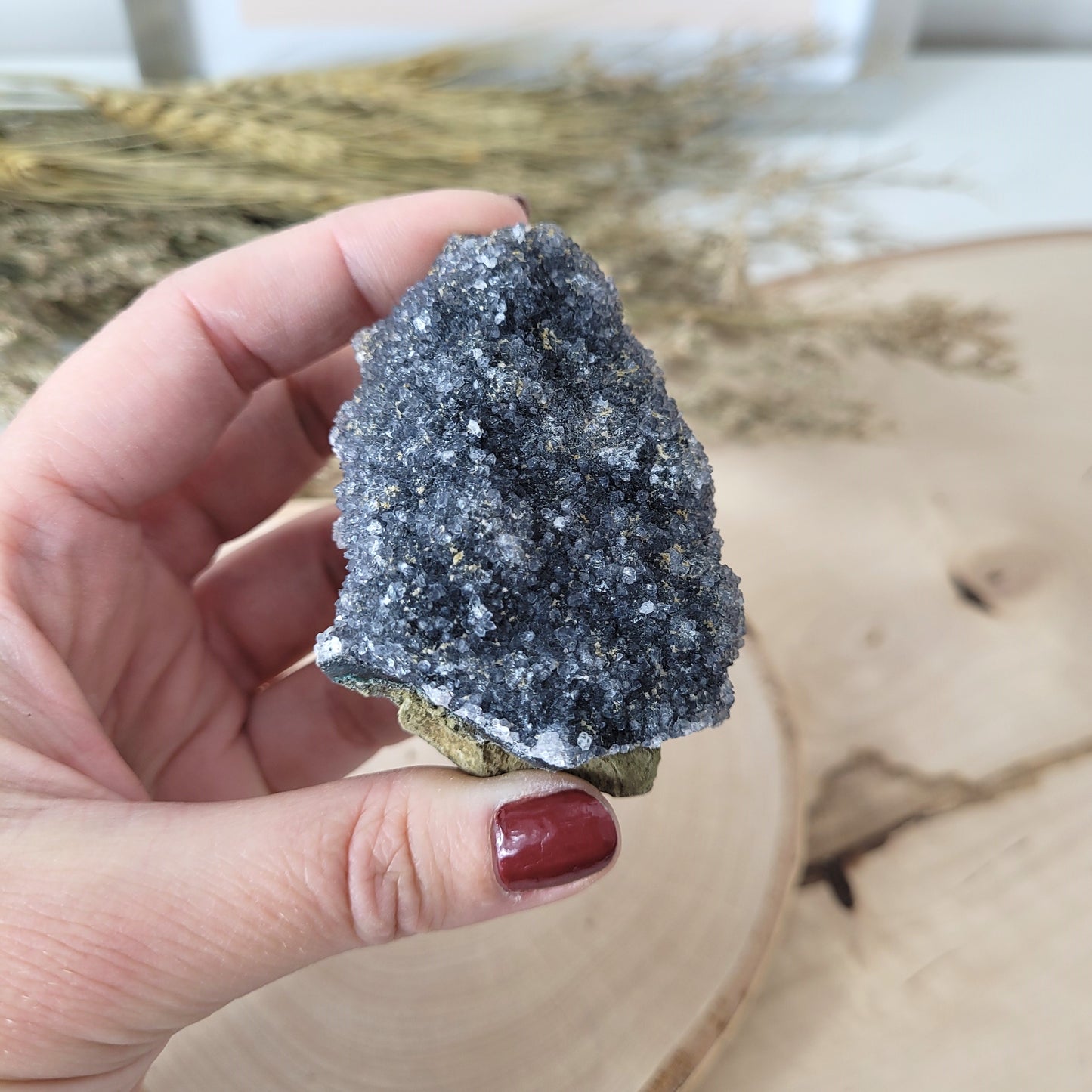 Schwarzer Amethyst 6,1 x 4 cm