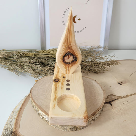 Zirbenholz Seelenlicht "Schutzflamme" Teelichthalter auf Zirbenholz Sockel mit Edelstahl Plättchen