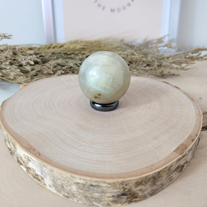 Grüner Mondstein Kugel 3,8cm Durchmesser