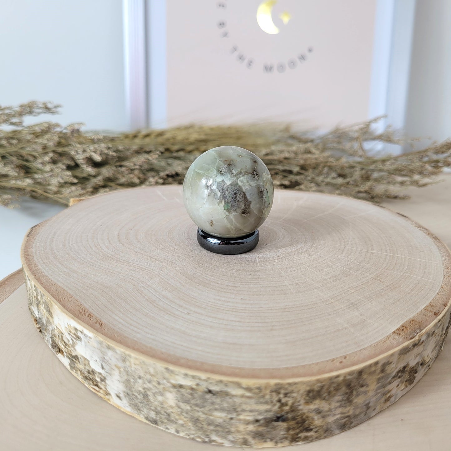 Grüner Mondstein Kugel 3,1cm Durchmesser