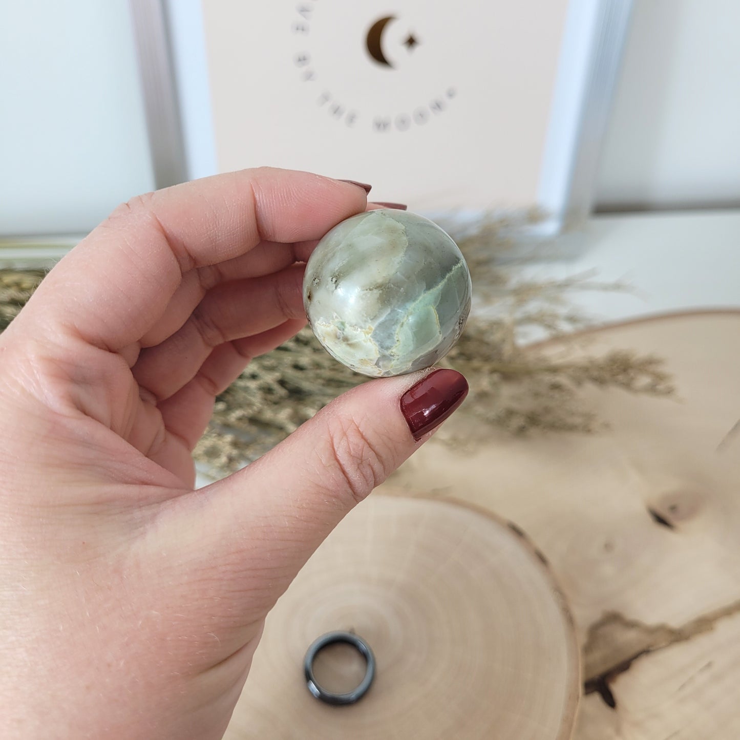 Grüner Mondstein Kugel 3,1cm Durchmesser