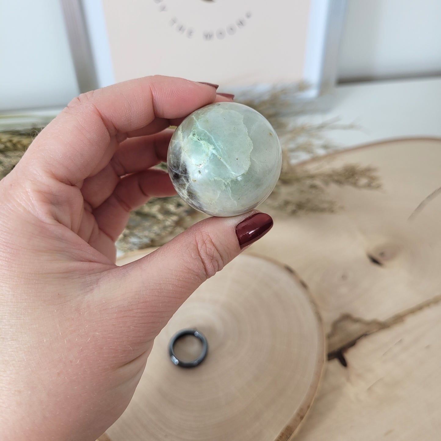 Grüner Mondstein Kugel 3,8cm Durchmesser