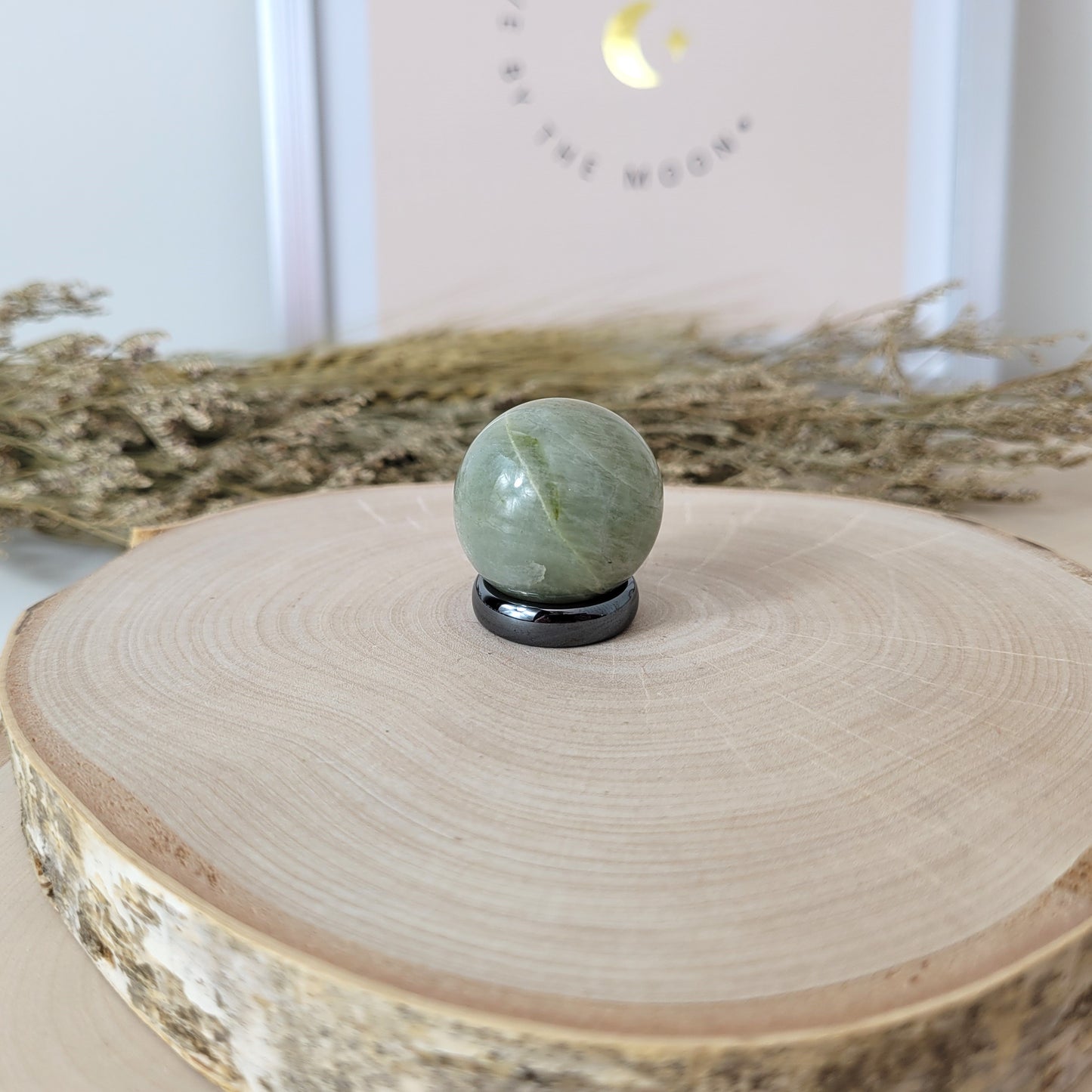 Grüner Mondstein Kugel 2,6cm Durchmesser